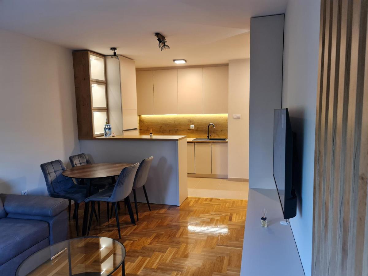 Agera Apartments Banja Luka Bagian luar foto